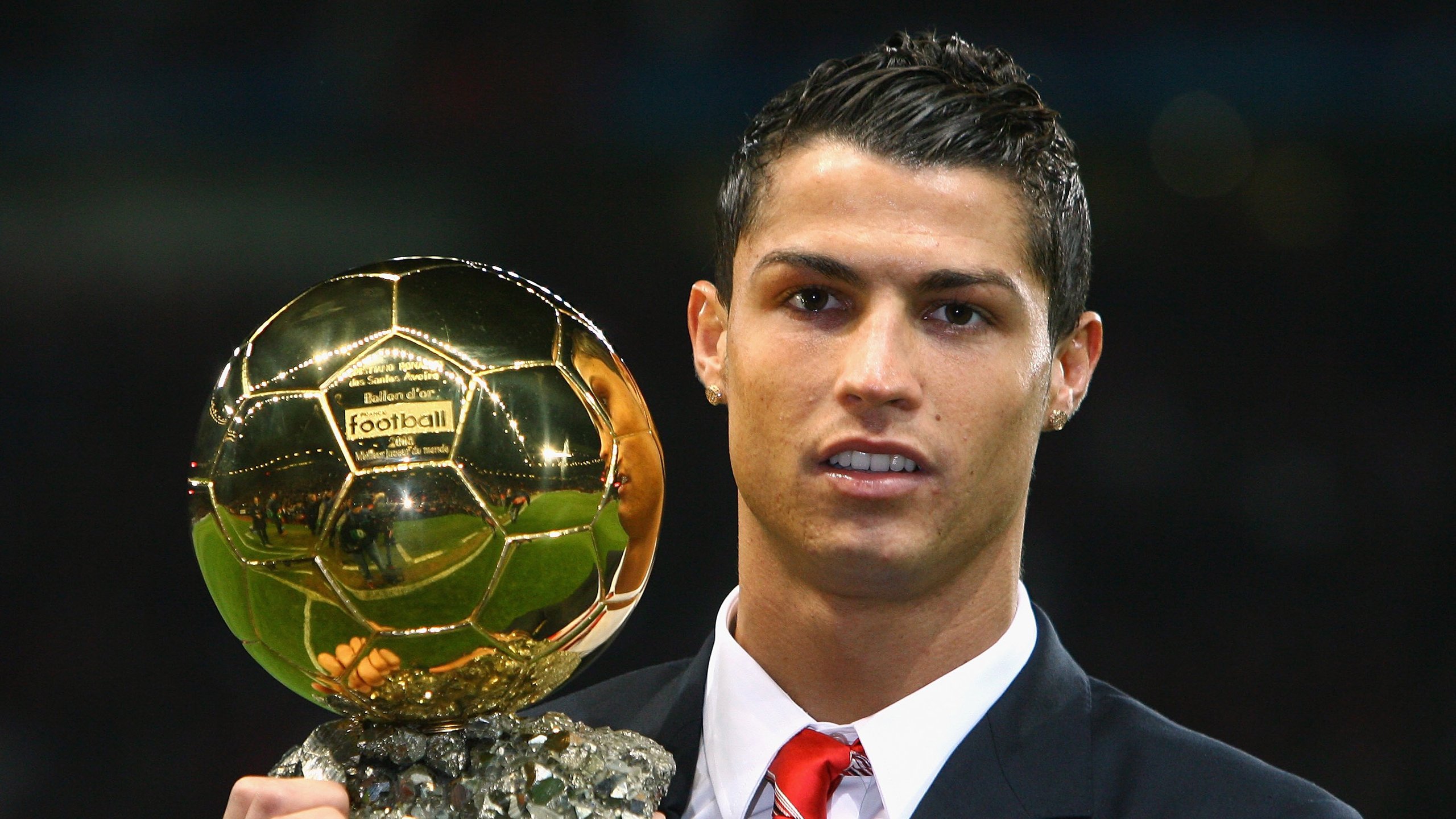 九游-马斯坦图奥诺被视为迪斯蒂法诺接班人，或加盟皇马，康斯坦蒂诺斯·马诺拉斯